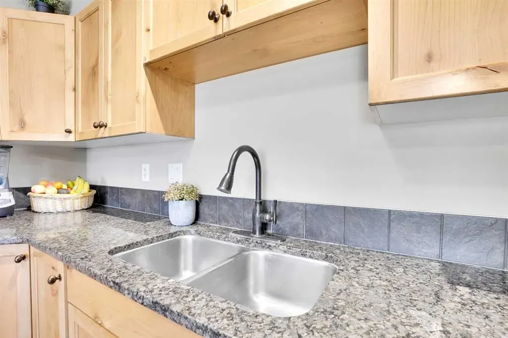 300 Palliser Lane, #218