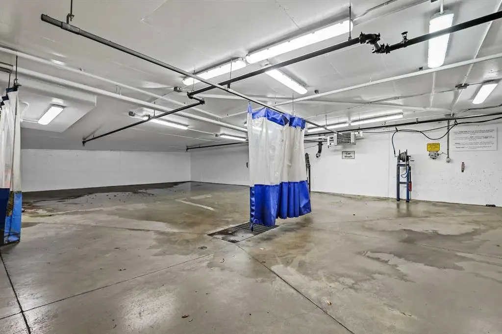 211 Quarry Way SE, #104