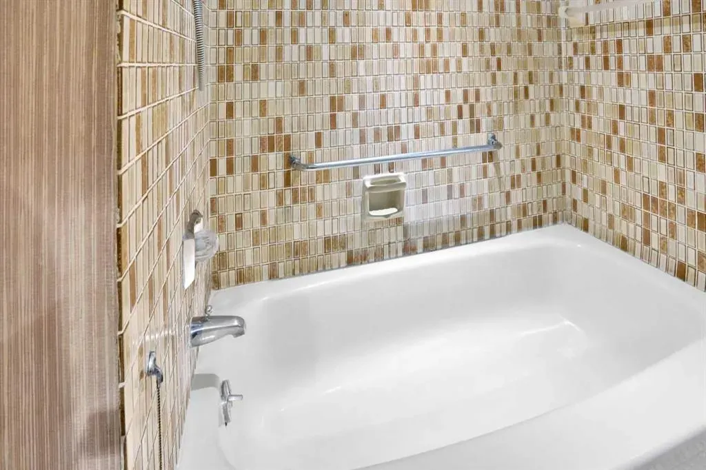 330 26 Avenue SW, #1703