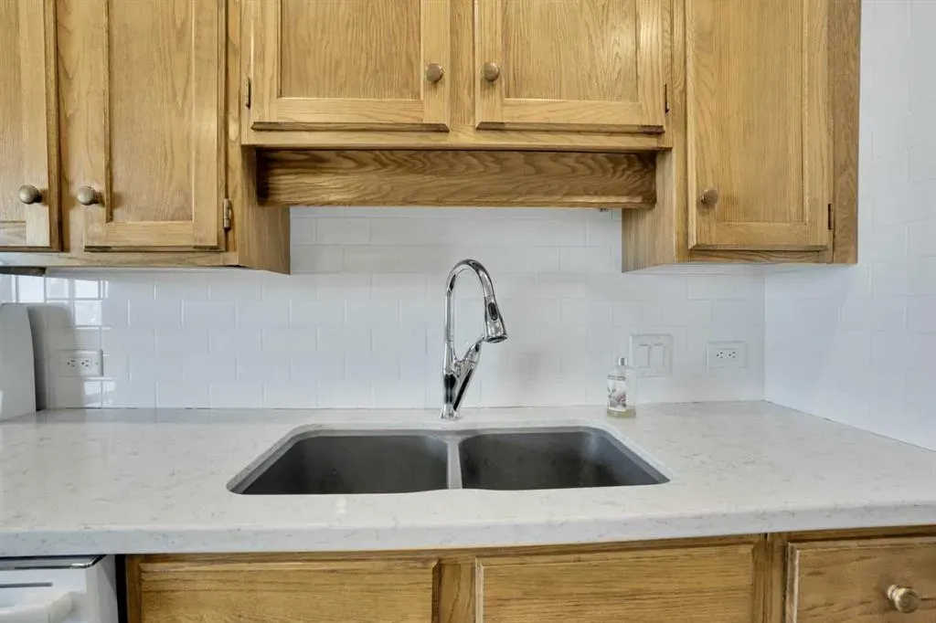 330 26 Avenue SW, #1703