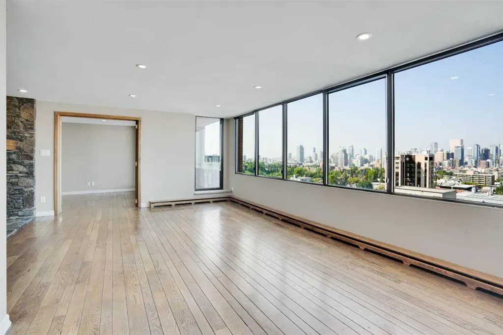 330 26 Avenue SW, #1703