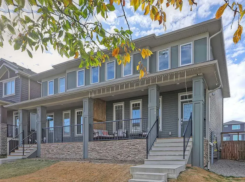 588 Evanston Link NW