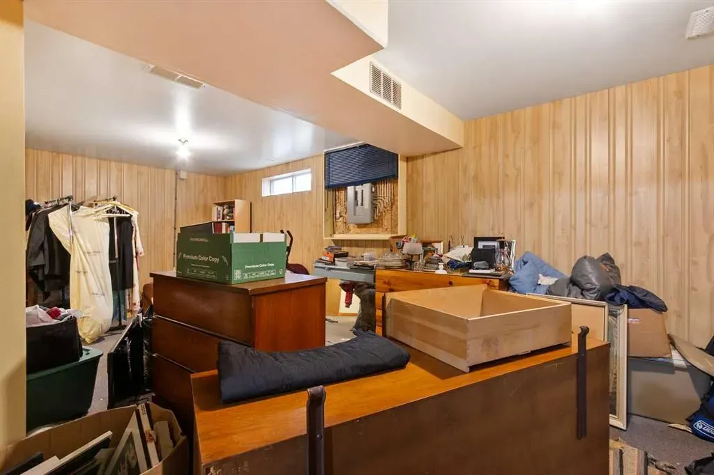 4102 Silverpark Estates Close