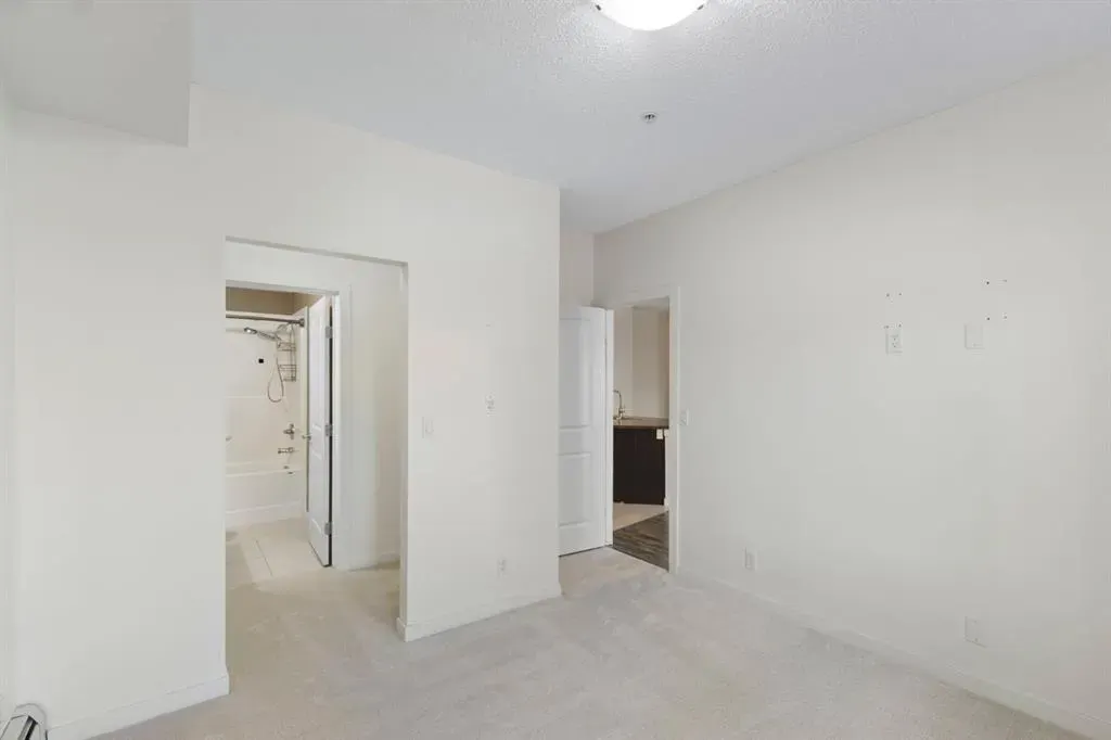 100 Cranfield Common SE, #105