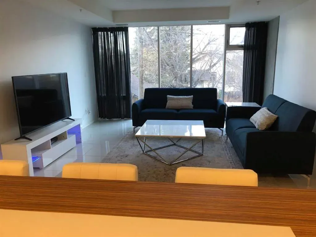 1020 9 Avenue SE, #210
