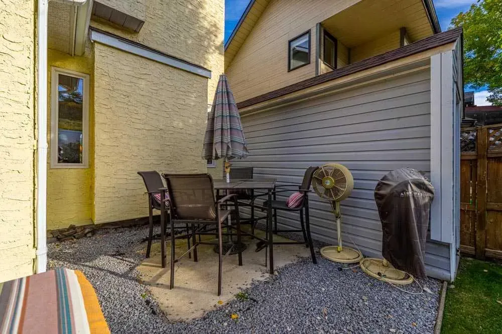 1104 Deer River Circle SE