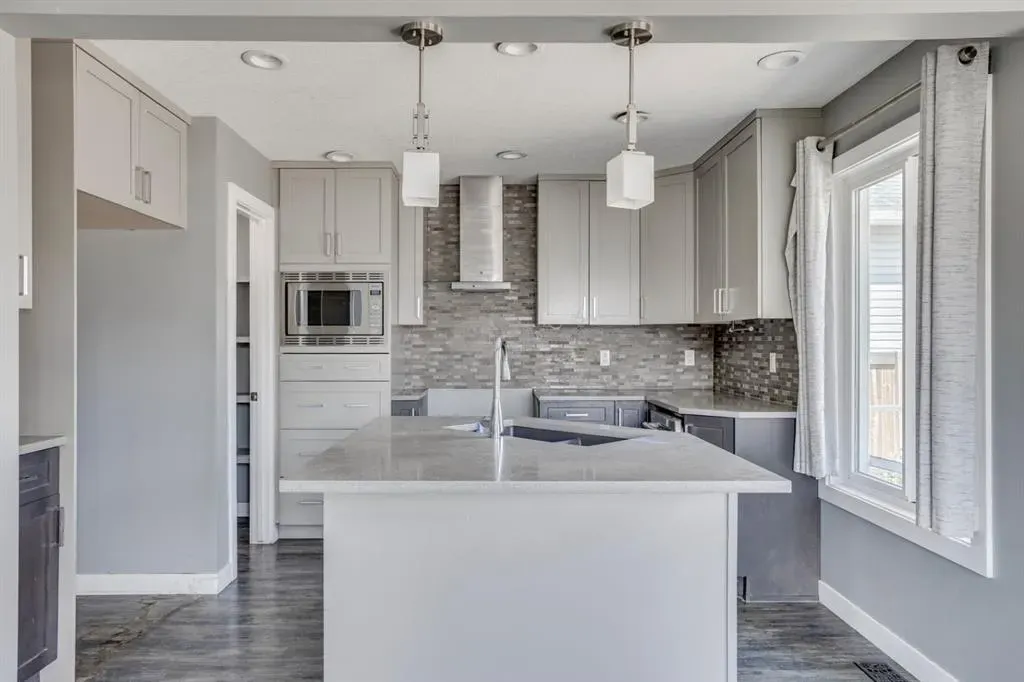 189 Arsenault Crescent