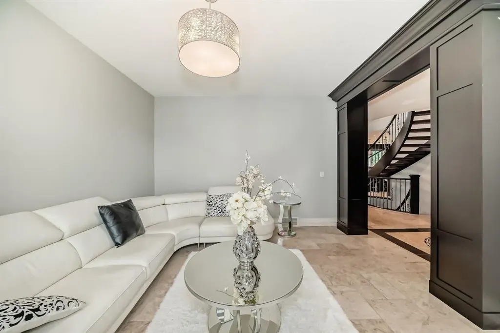 19 Aspen Ridge Heath SW