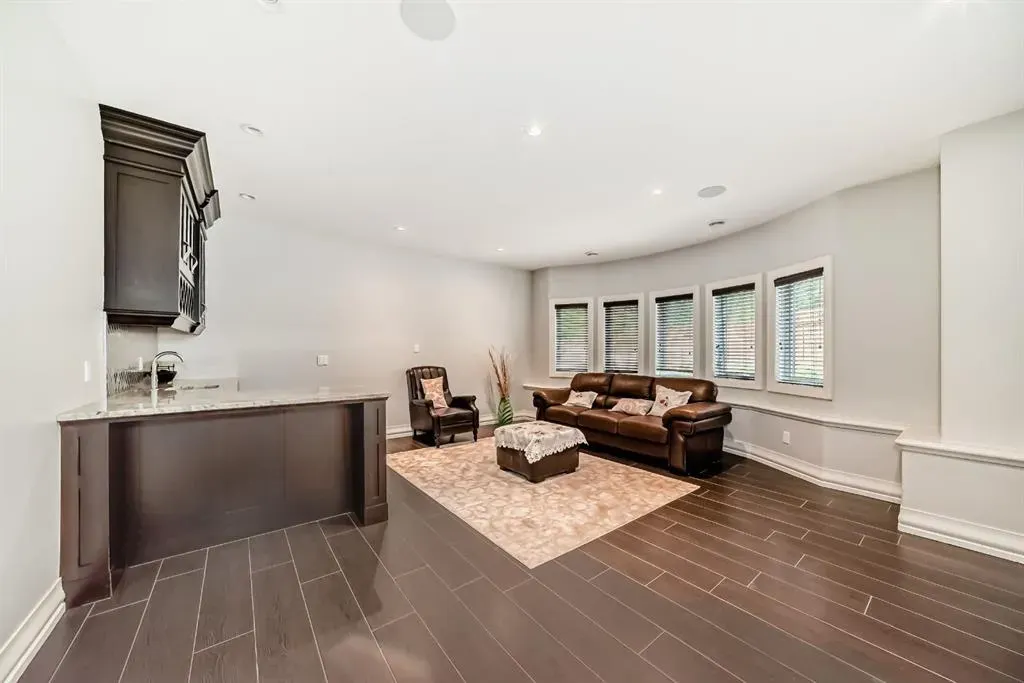 19 Aspen Ridge Heath SW