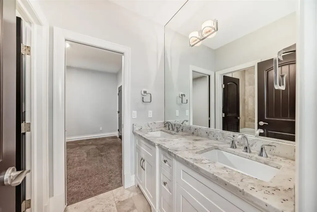 19 Aspen Ridge Heath SW
