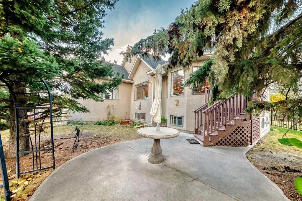 7001 Strathridge Gate SW