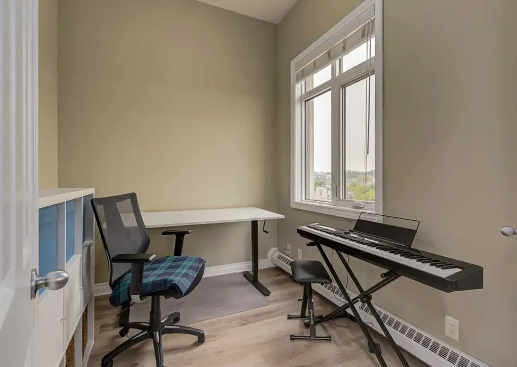 990 Centre Avenue NE, #628