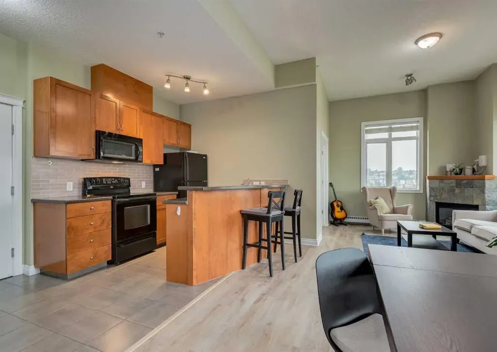 990 Centre Avenue NE, #628