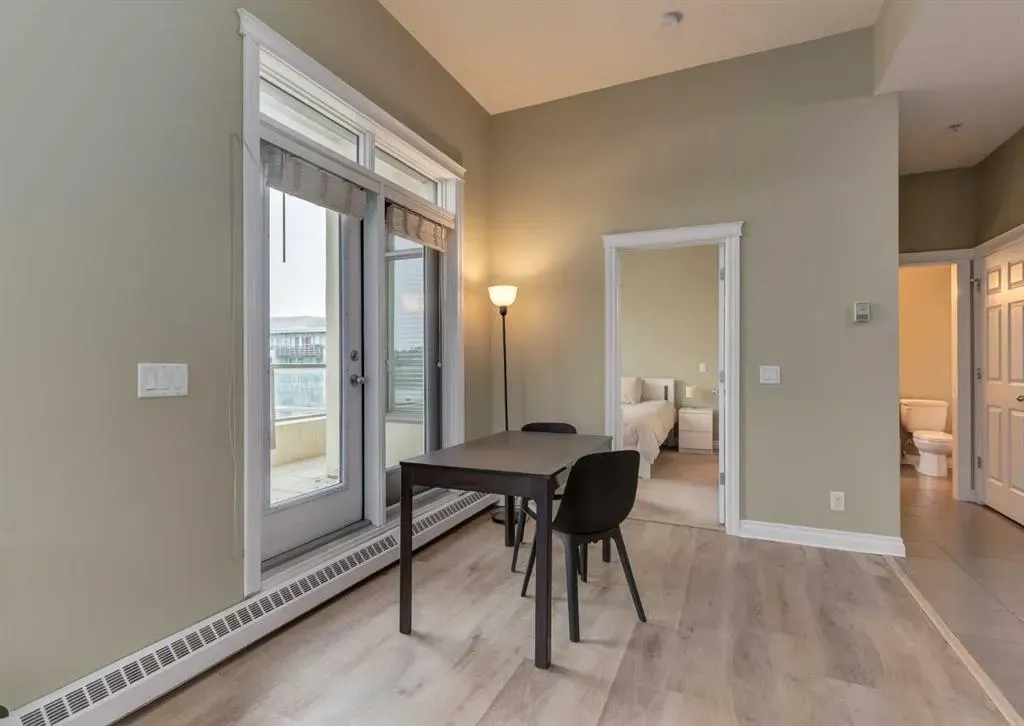 990 Centre Avenue NE, #628