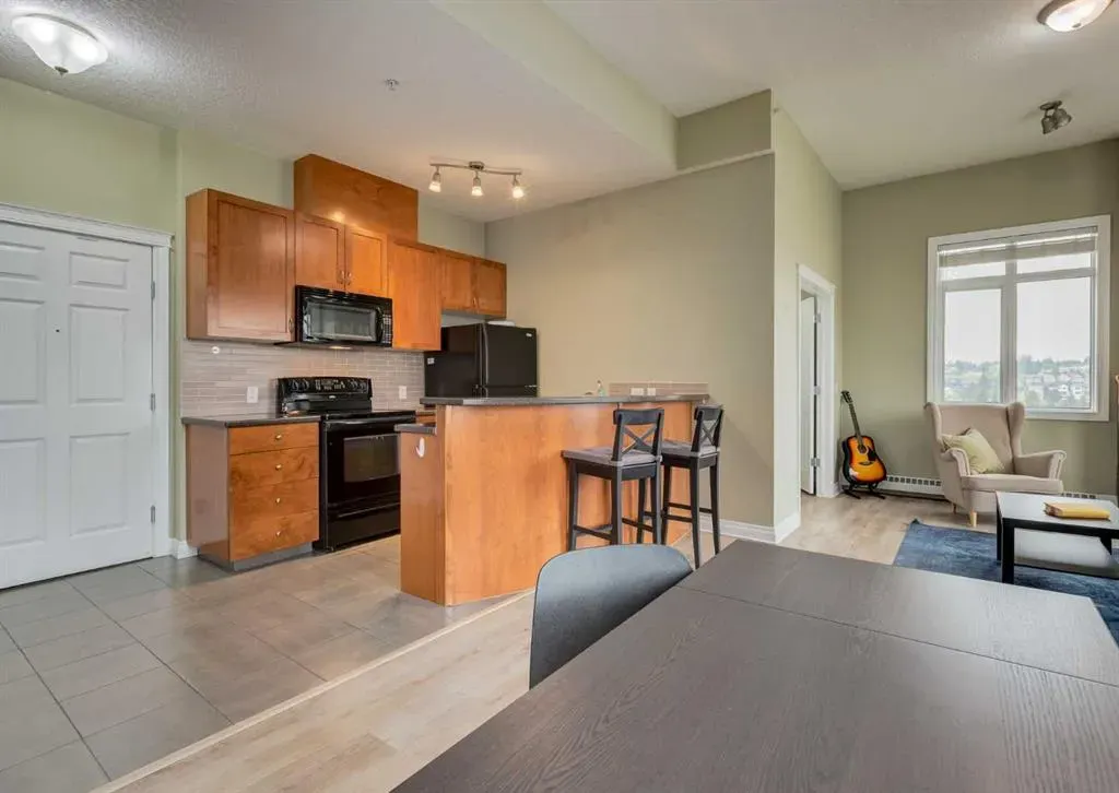 990 Centre Avenue NE, #628