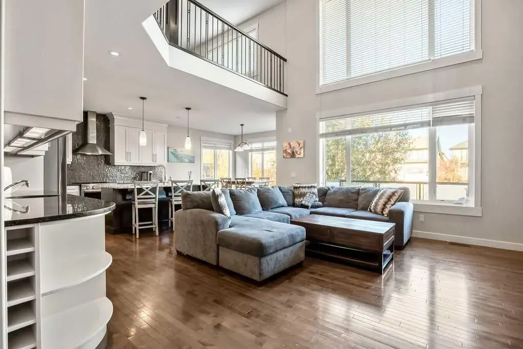 137 Magenta Crescent