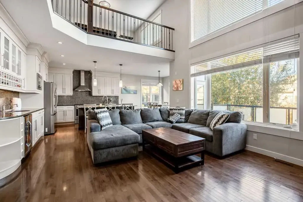 137 Magenta Crescent