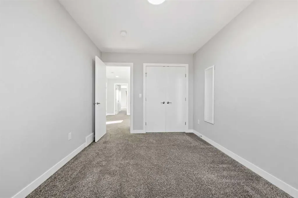743 Edgefield Crescent