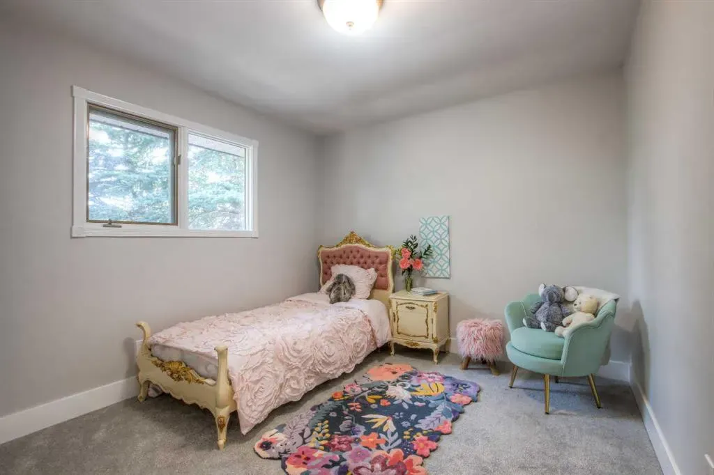 511 Cedarille Crescent SW