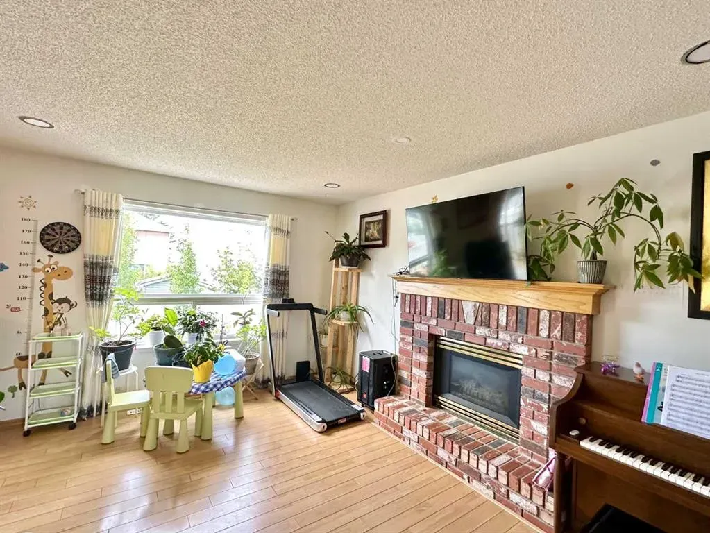 92 Somerset Drive SW