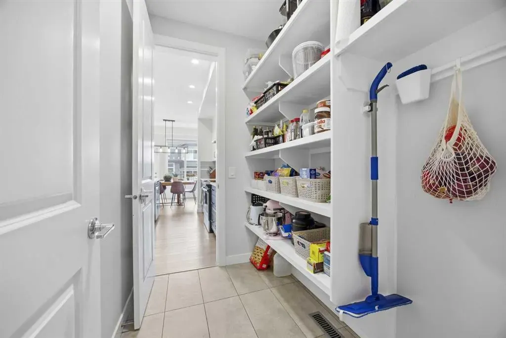 520 Kingsmere Way SE