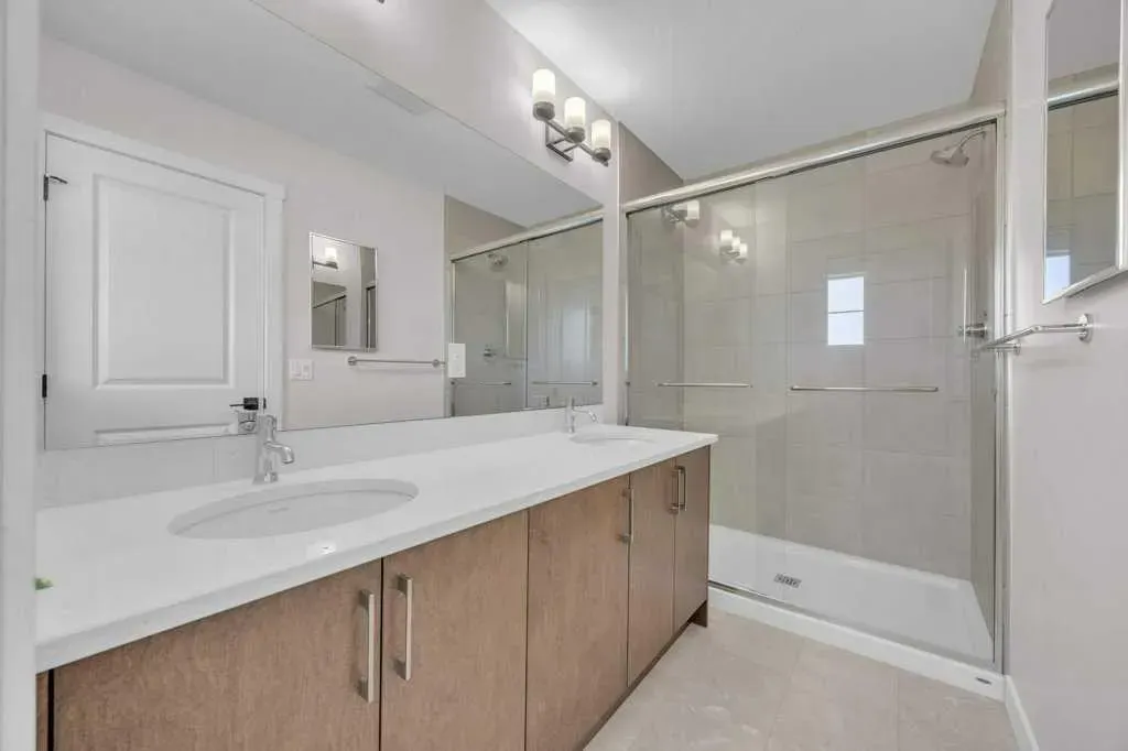 203 Homestead Common NE