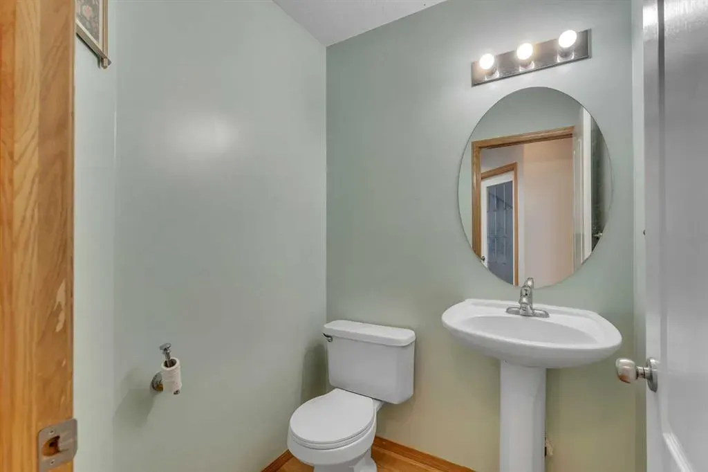 185 West Lakeview Drive