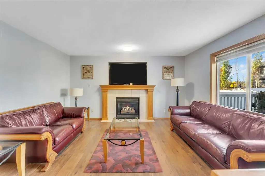 185 West Lakeview Drive