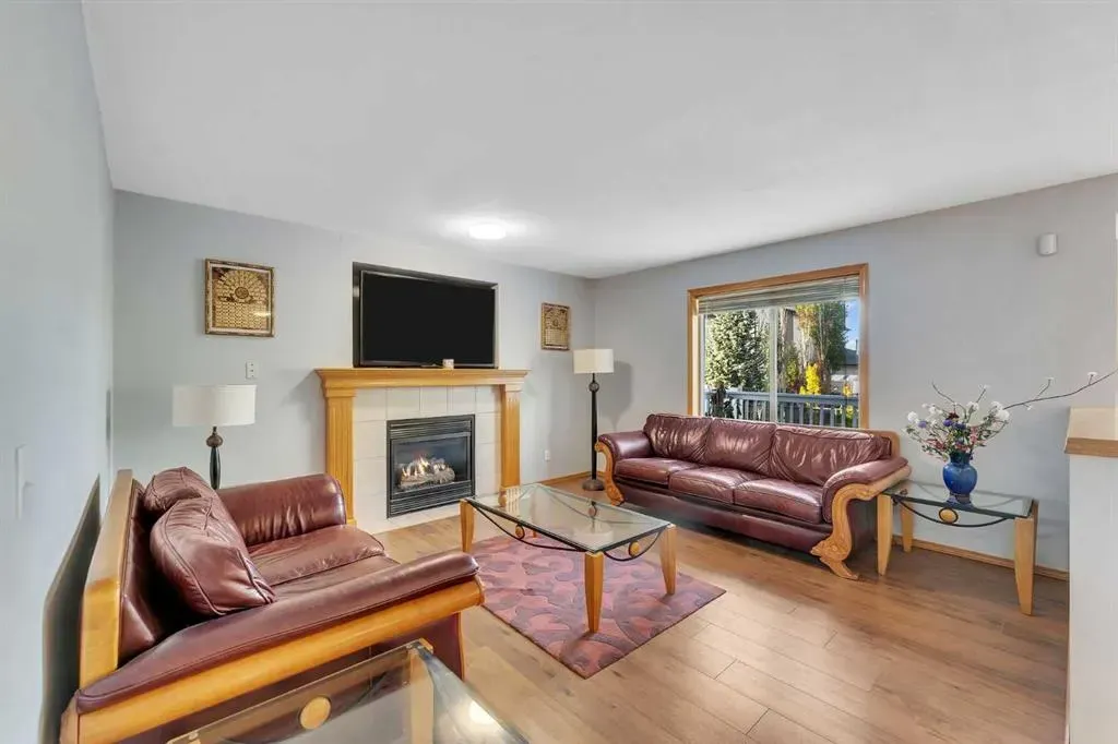 185 West Lakeview Drive