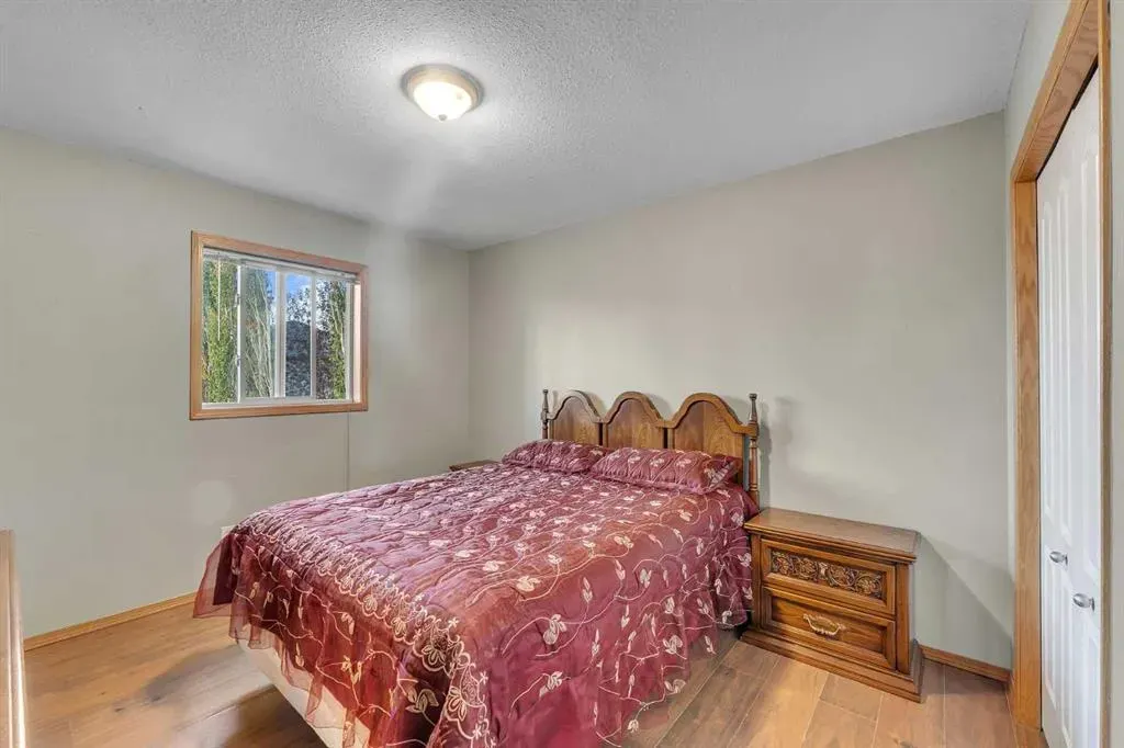 185 West Lakeview Drive