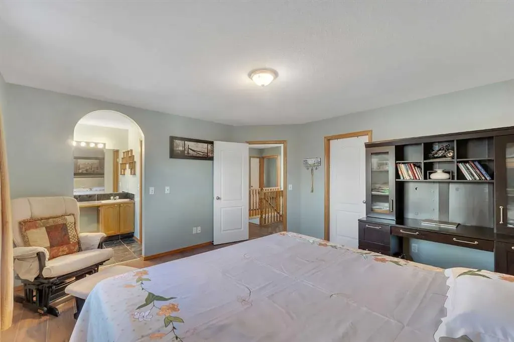 185 West Lakeview Drive