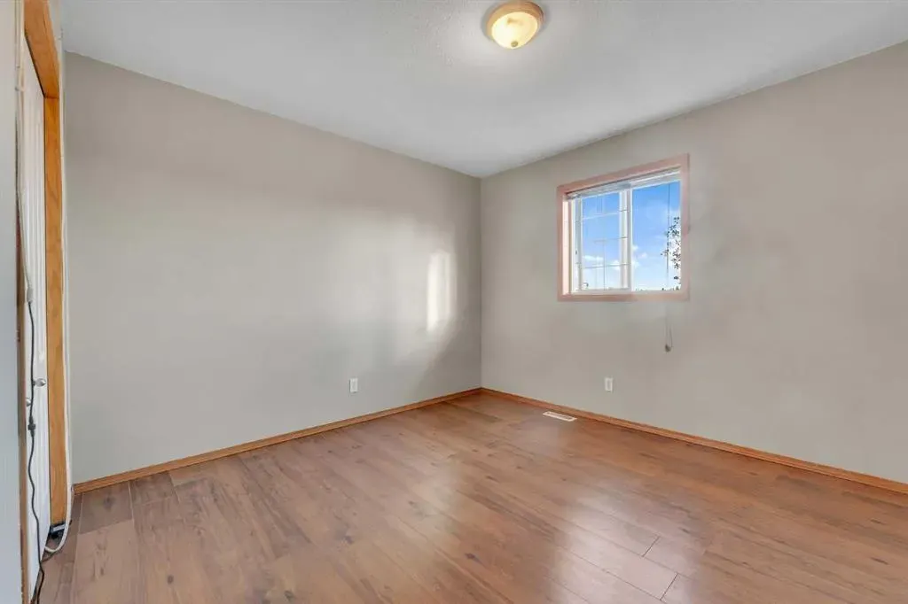 185 West Lakeview Drive