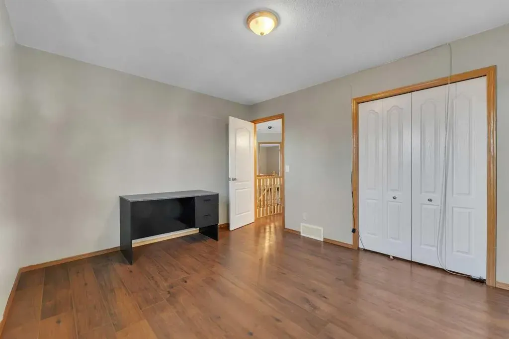 185 West Lakeview Drive