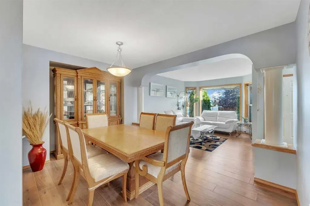 185 West Lakeview Drive