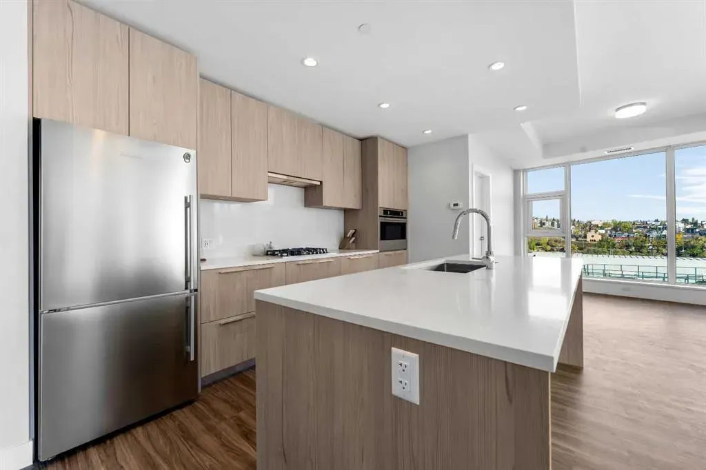 530 3 Street SE, #404