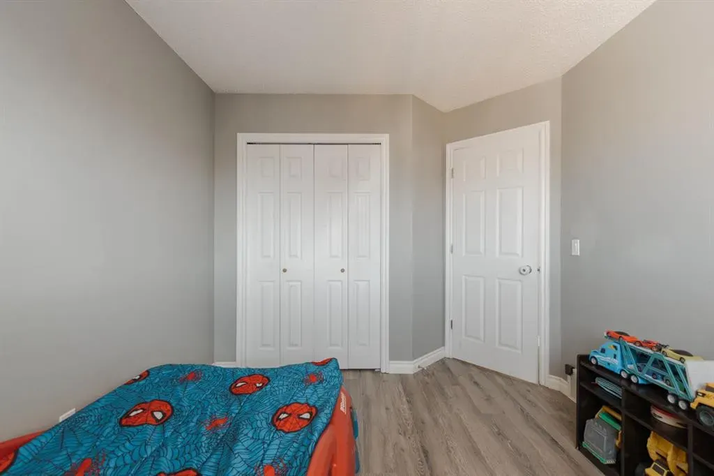 216 Coyote Crescent