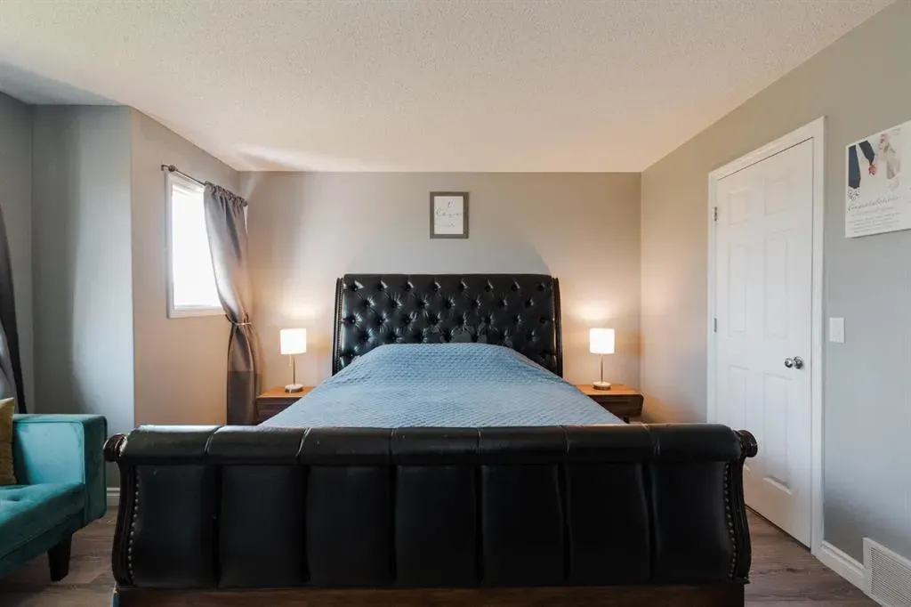 216 Coyote Crescent