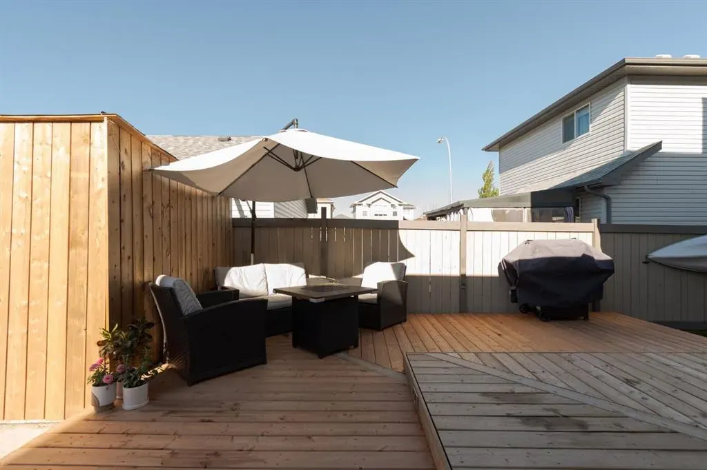 216 Coyote Crescent