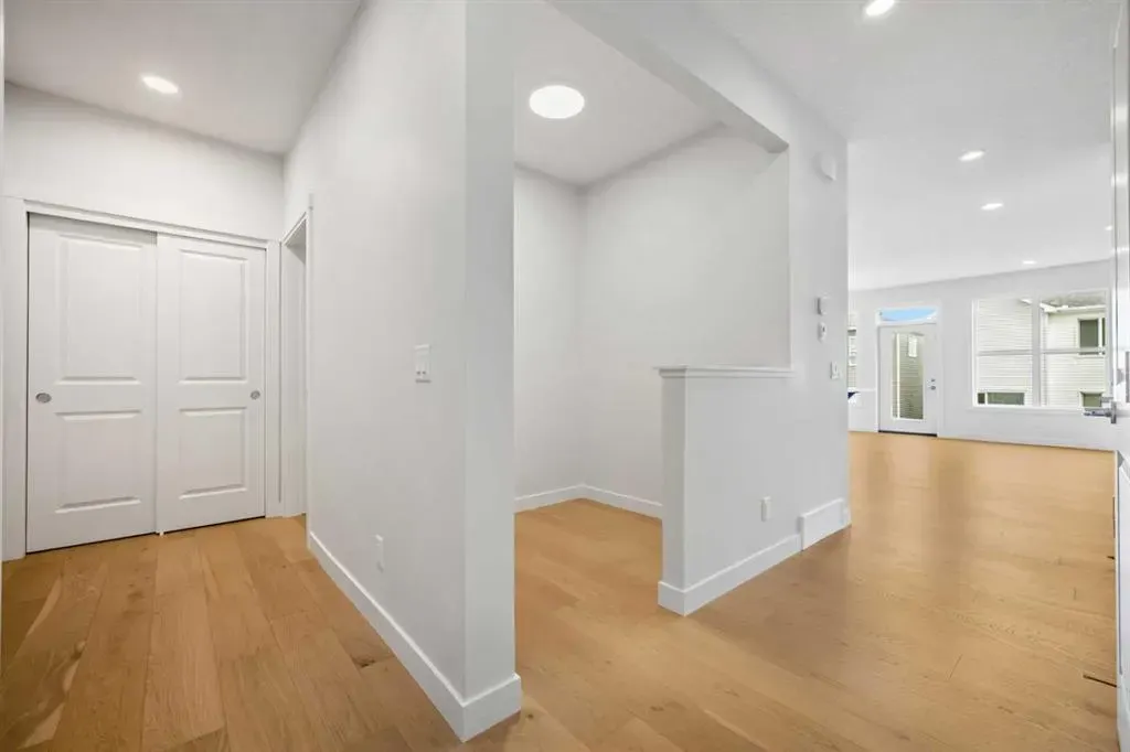 72 Amblefield Grove NW