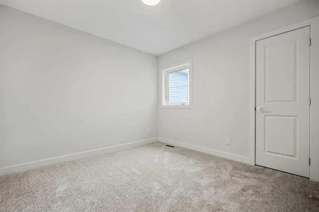 72 Amblefield Grove NW