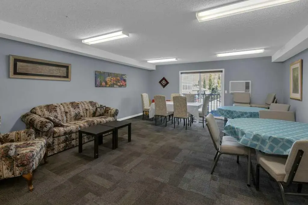 128 Centre Avenue, #304