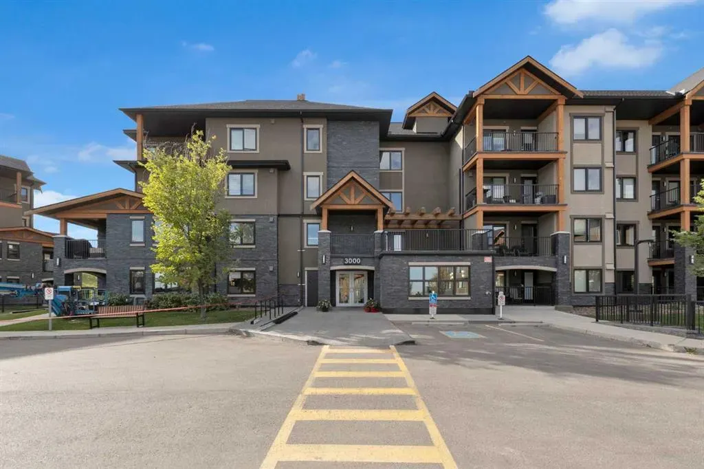 450 Kincora Glen Road, #3109