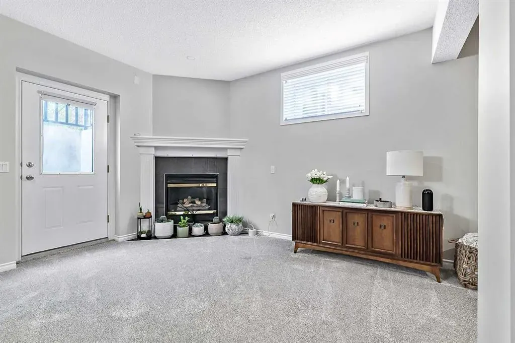 12898 Candle Crescent SW