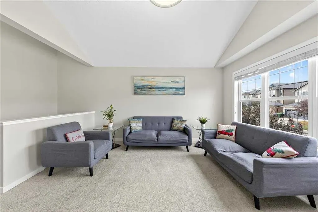 19 Sage Valley Close NW