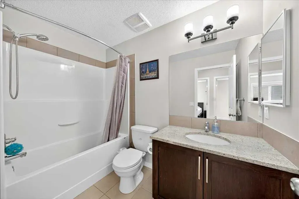 19 Sage Valley Close NW