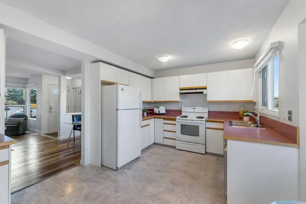 85 Summerfield Road SE