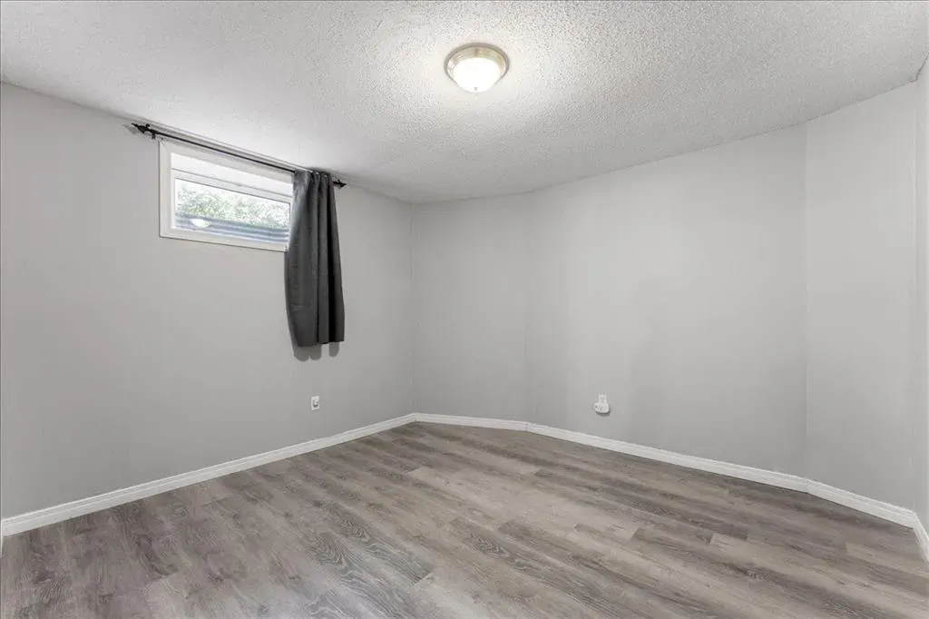 29 Martinvalley Place NE