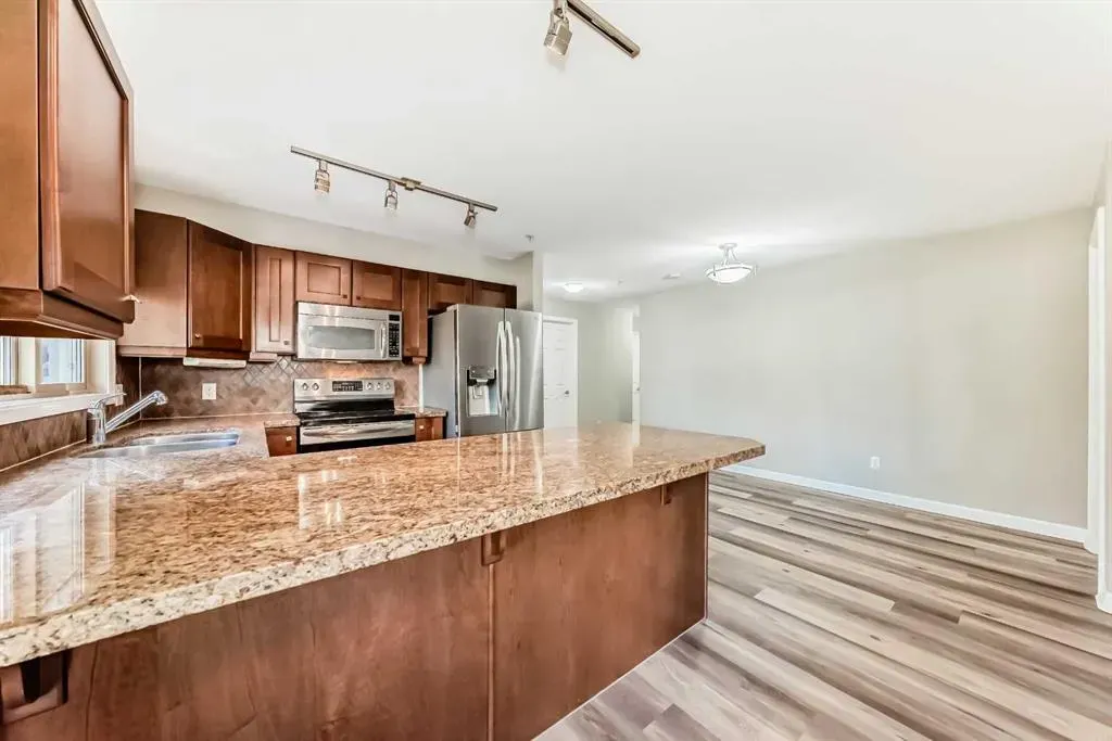 92 Crystal Shores Road, #3104