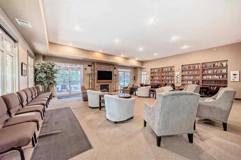 92 Crystal Shores Road, #3104