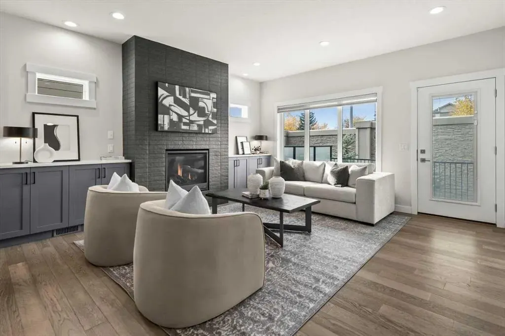 99 Sierra Morena Manor SW